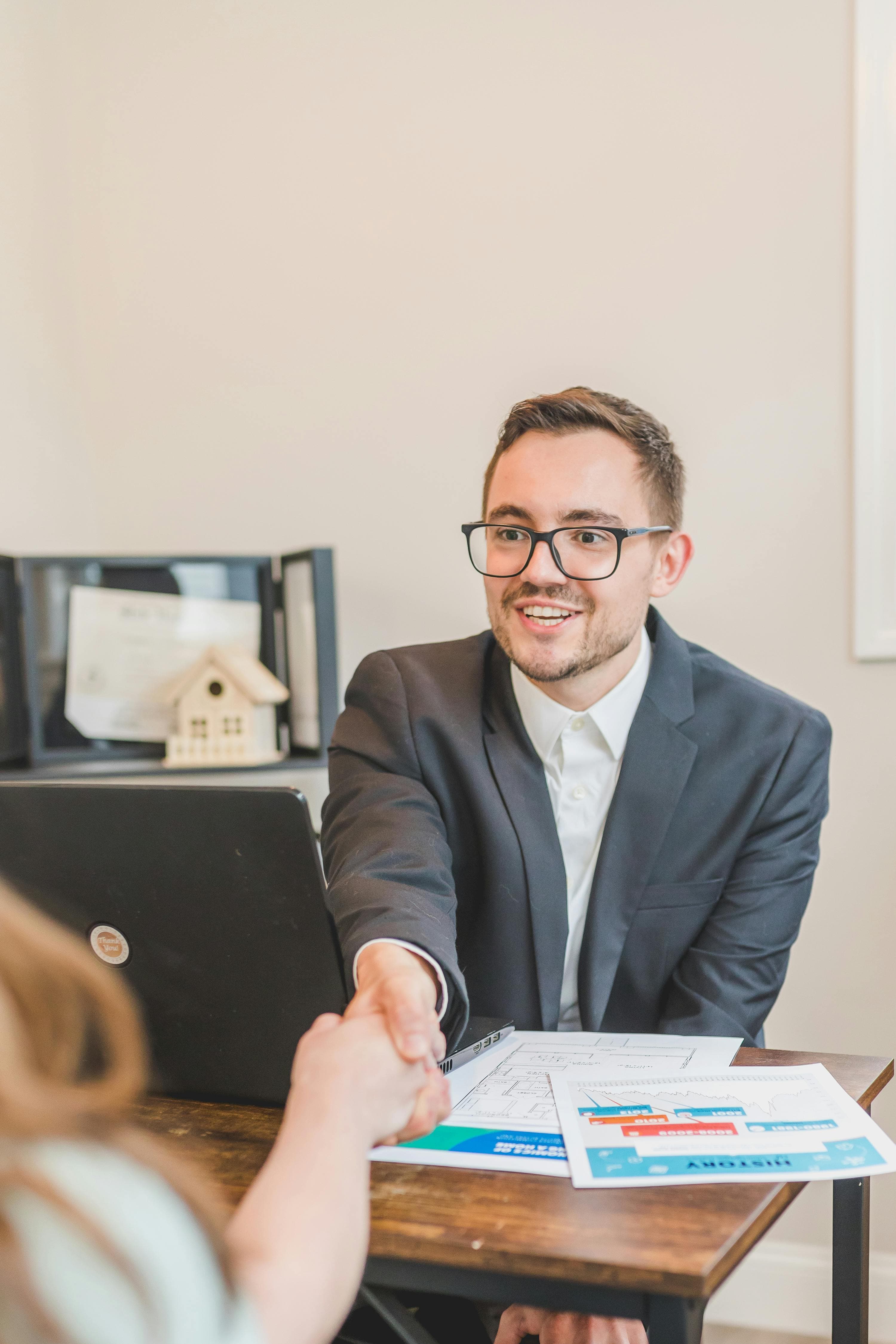 The Role of Letting Agents in Lease Renewals